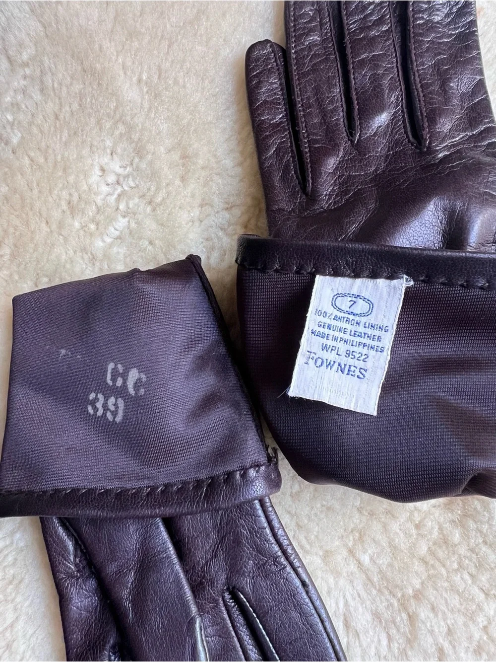 Fownes Gloves VTG 1960s 70s Leather Antron Lining Women's Sz 7 Retro Classic